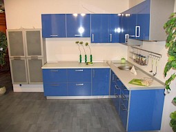 Кухня с пластиковым МДФ фасадом на заказ